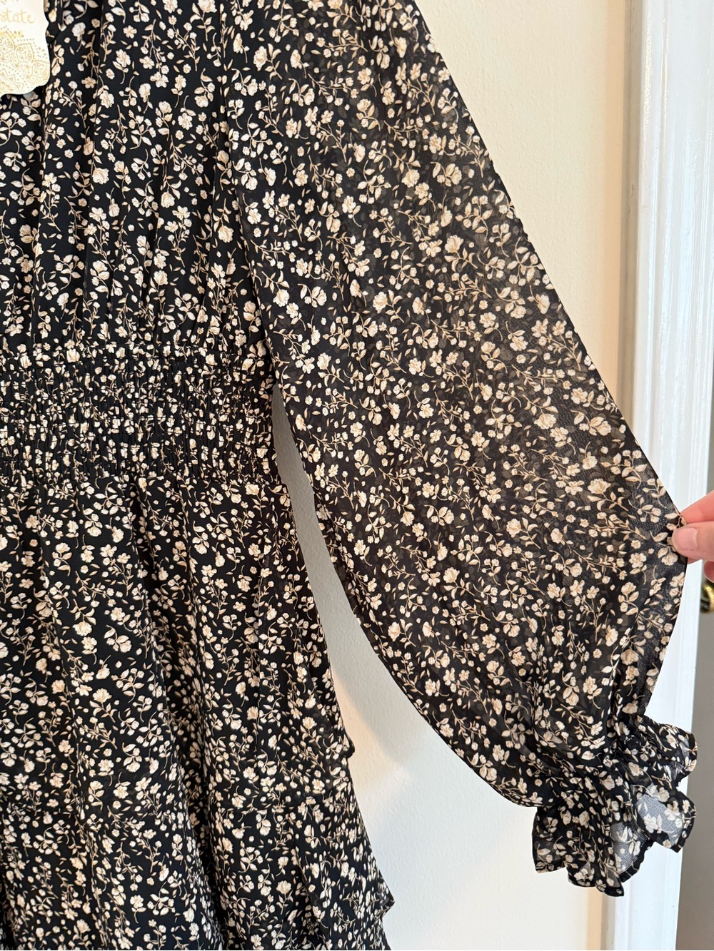NWT Altar'd State Black and Cream Floral Ruffle Dress Women’s Medium - Picture 3 of 12
